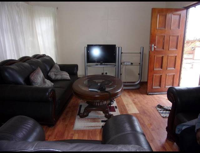 3 BEDROOM PROPERTY TO RENT IN MADEIRA